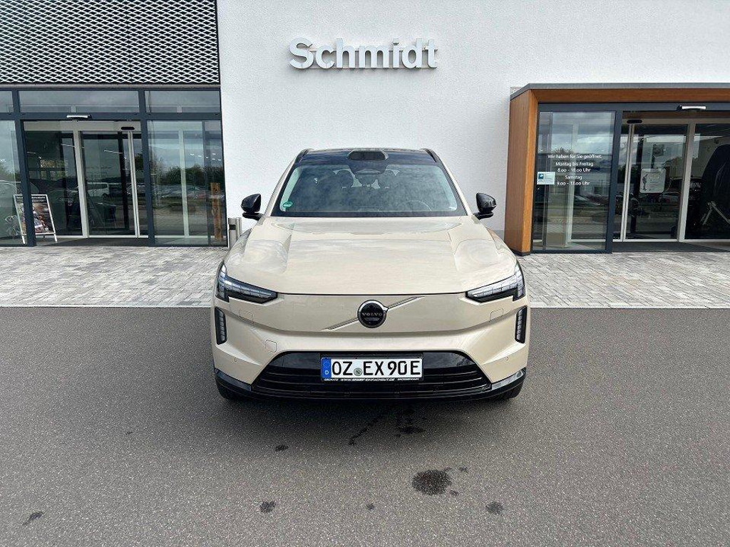 Volvo EX90