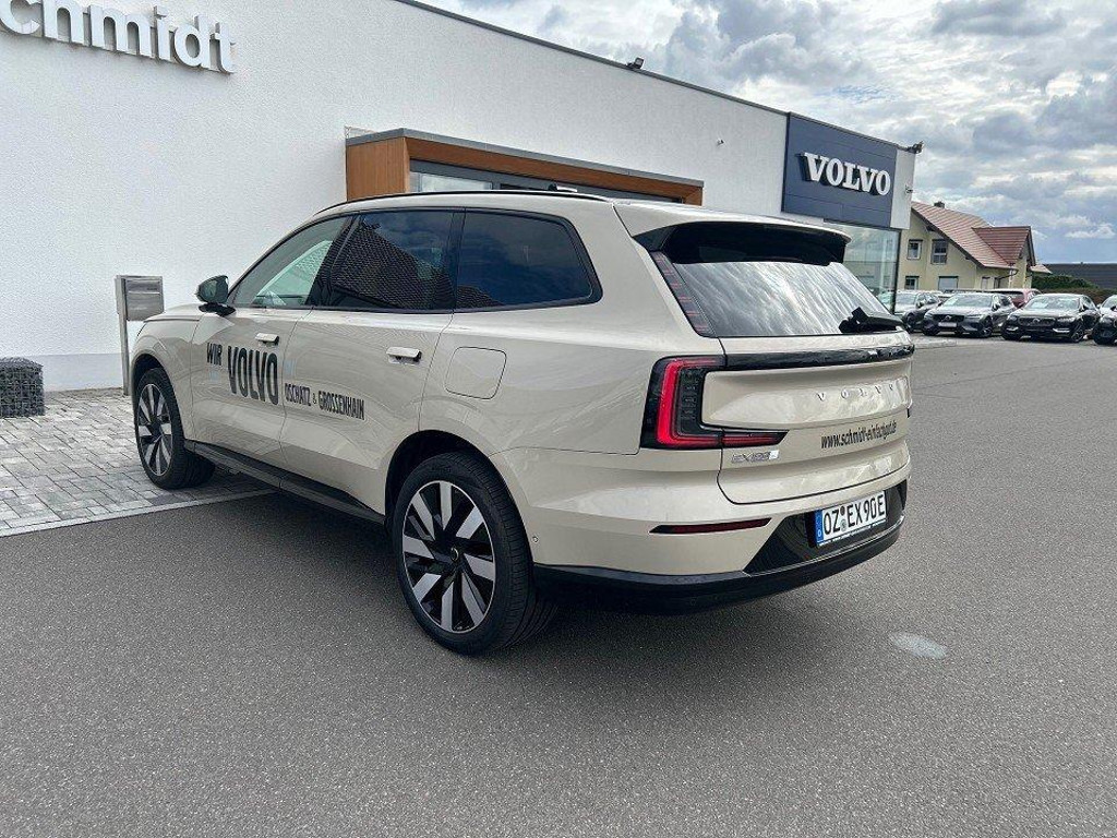 Volvo EX90