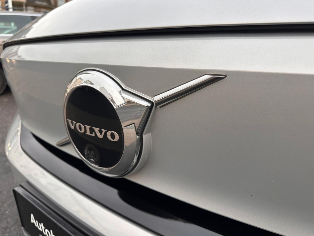 Volvo EX40