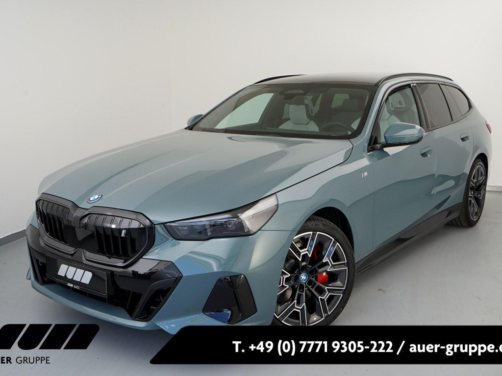 BMW i5 eDrive40