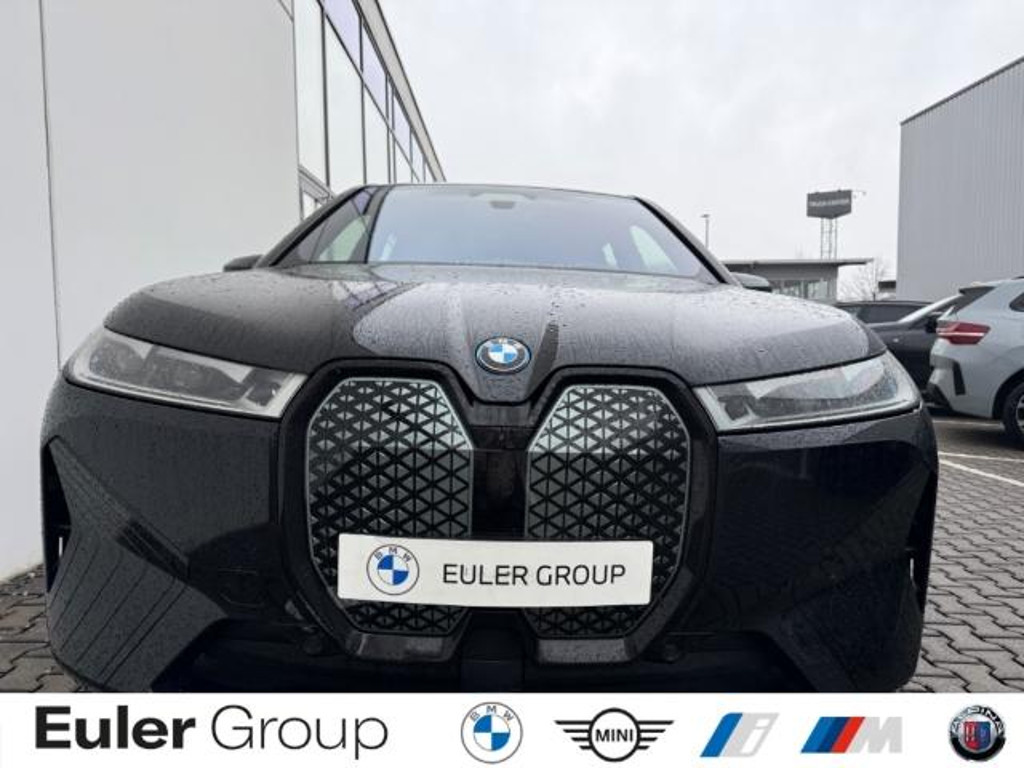 BMW iX M60