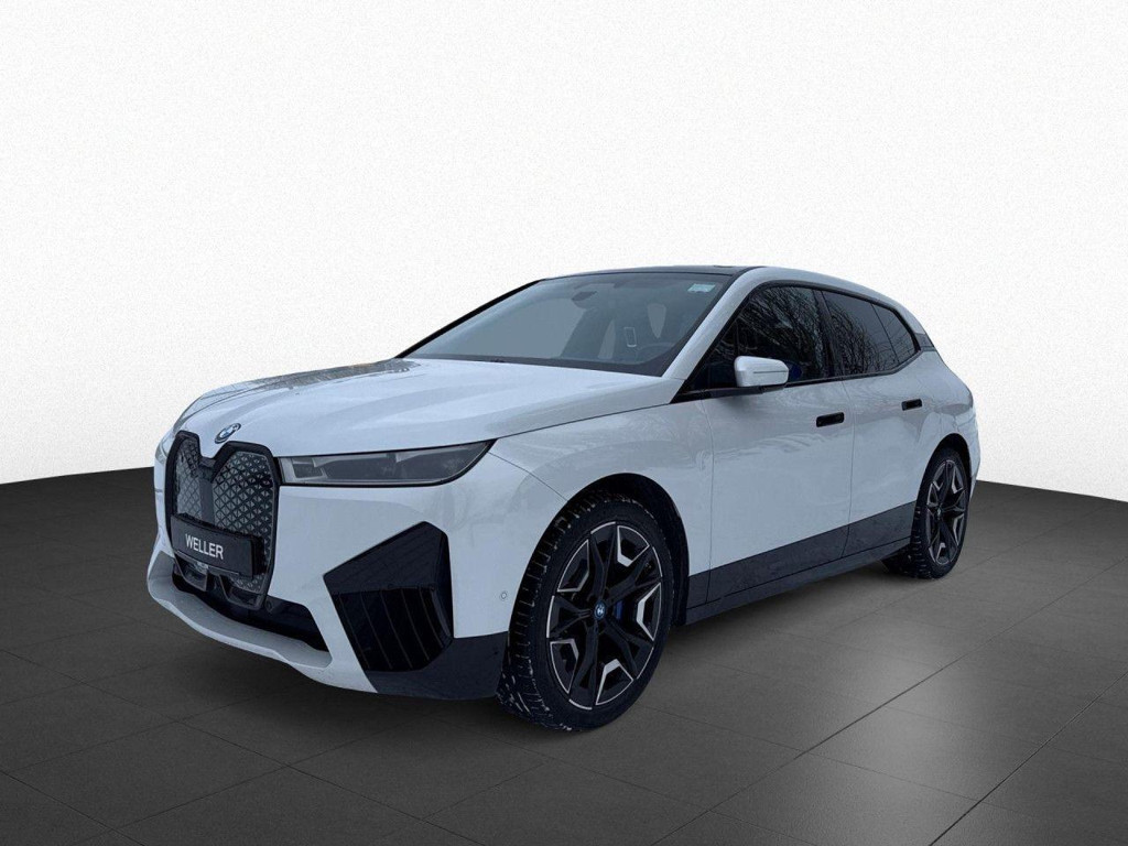BMW iX xDrive