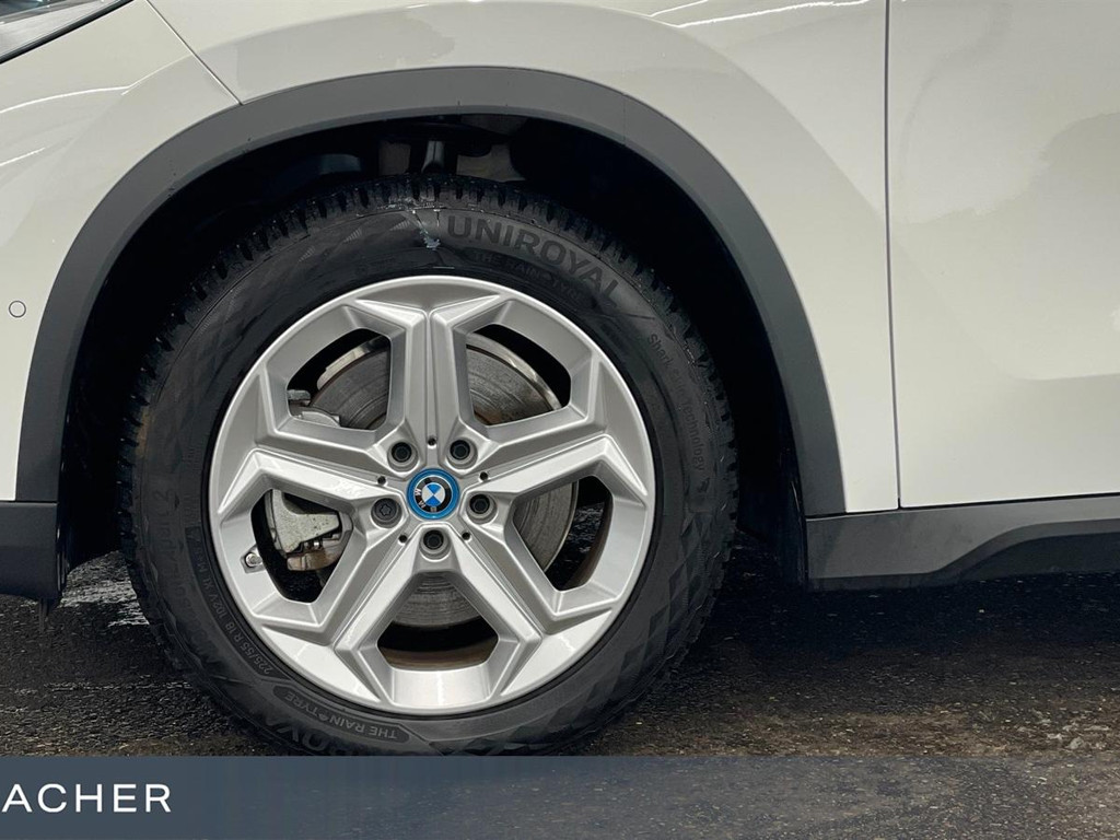 BMW iX1 xDrive30