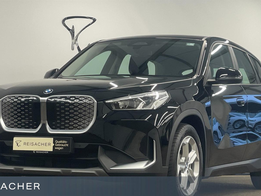 BMW iX1 xDrive30