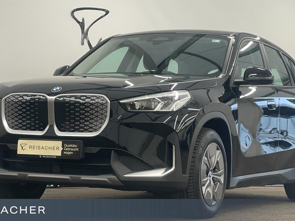 BMW iX1 xDrive30