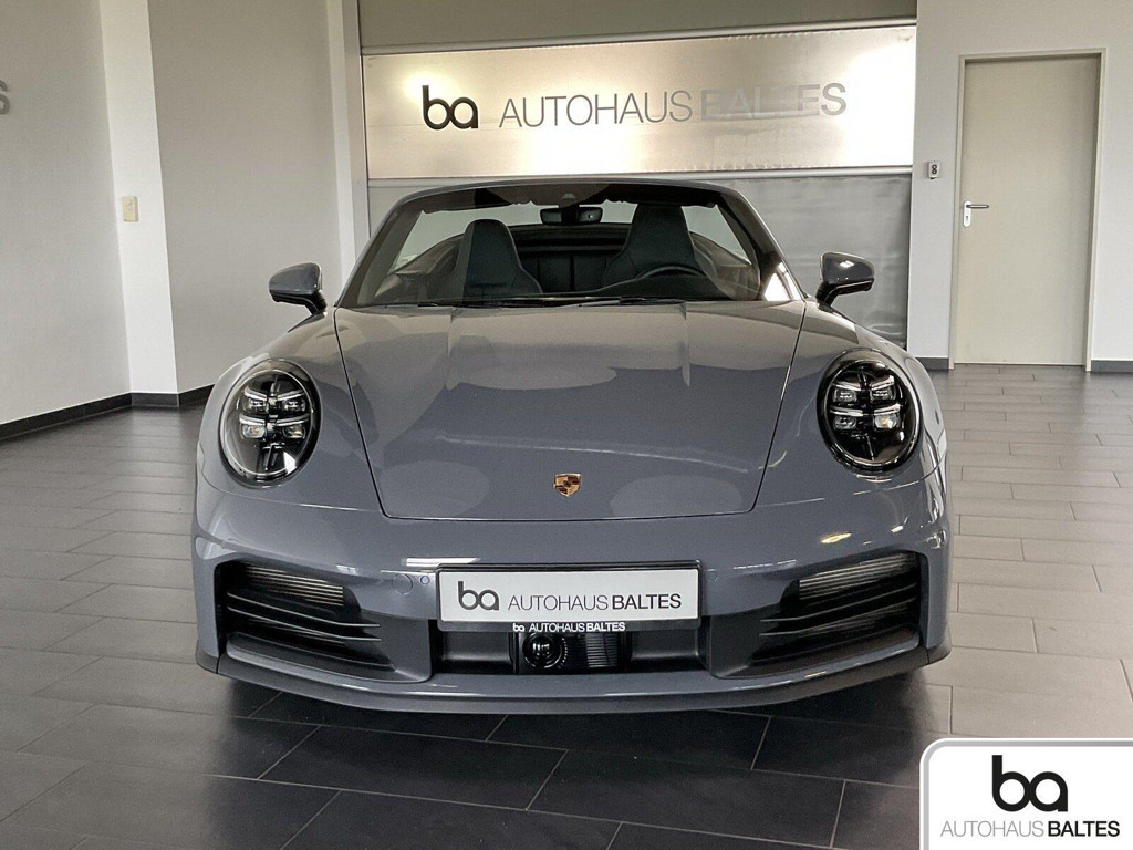 Porsche 992