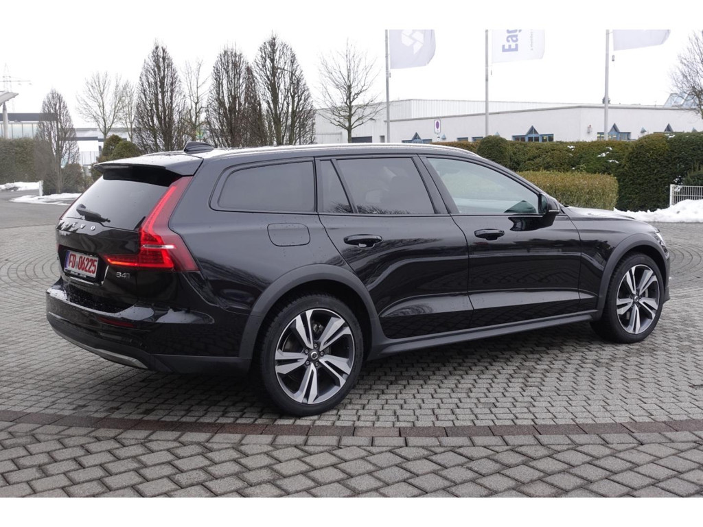 Volvo V60 Cross Country