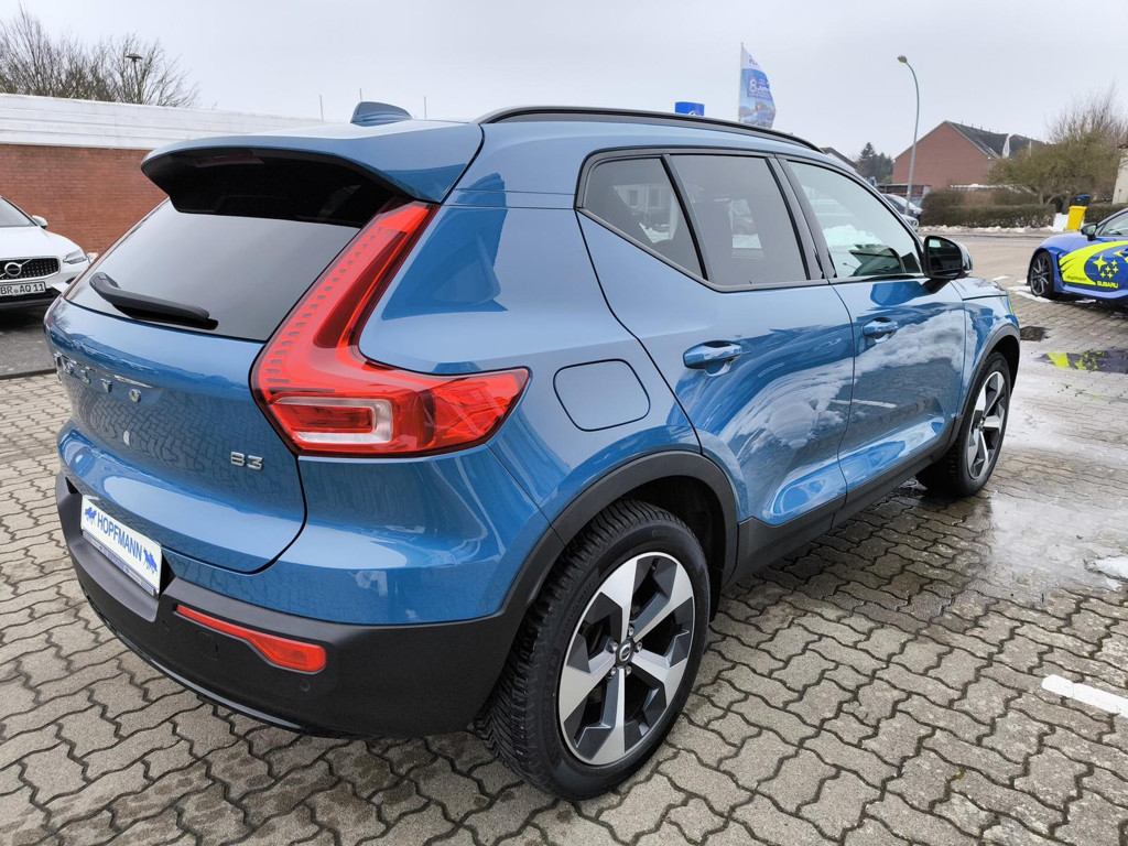 Volvo XC40 Plus Dark
