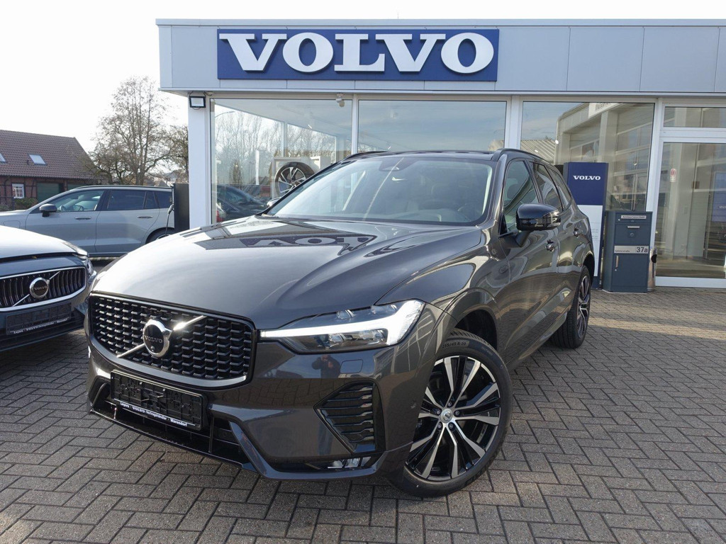 Volvo XC60 AWD Plus Dark