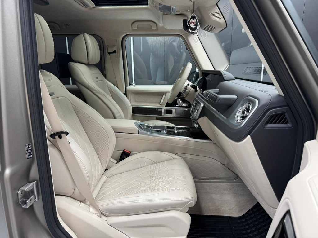 Mercedes-Benz G-Klasse