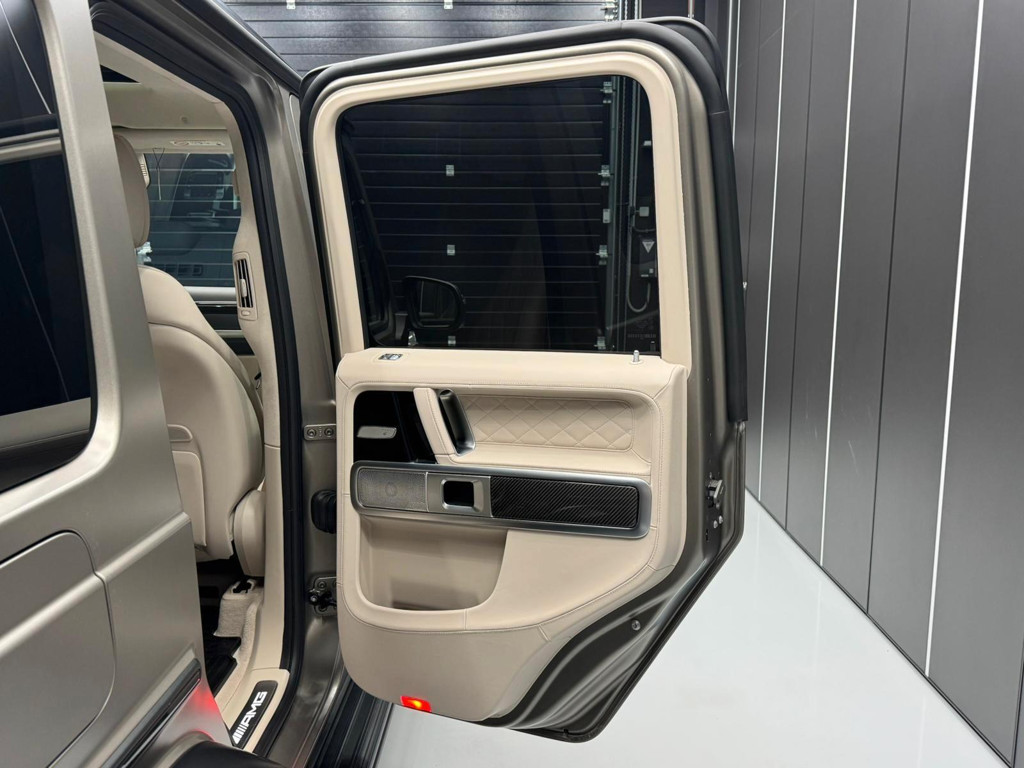 Mercedes-Benz G-Klasse