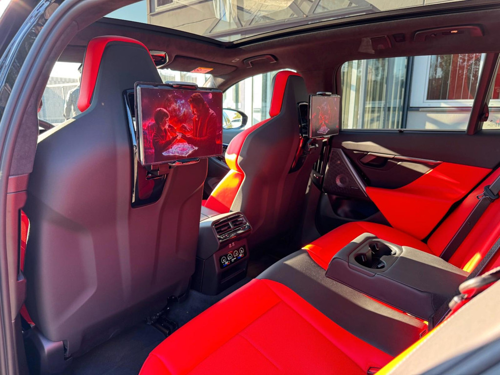 BMW M5 Touring M Drivers Package/Fond-Ente/Panor/B&W