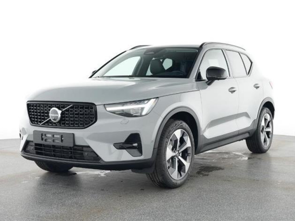 Volvo XC40 Plus Dark