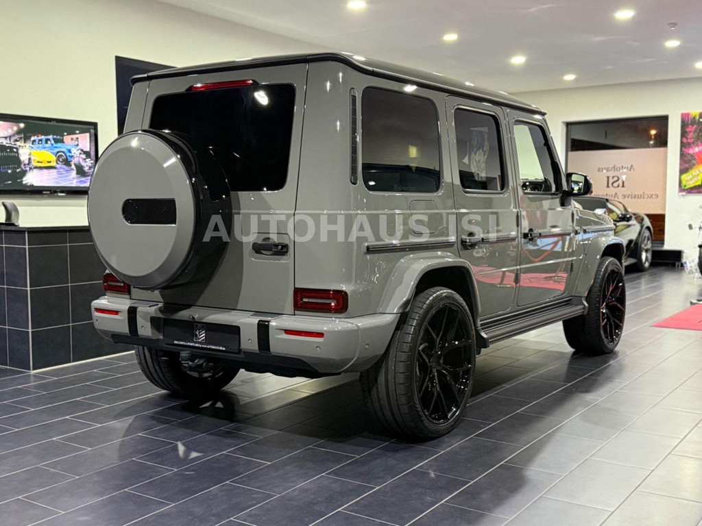 Mercedes-Benz G-Klasse