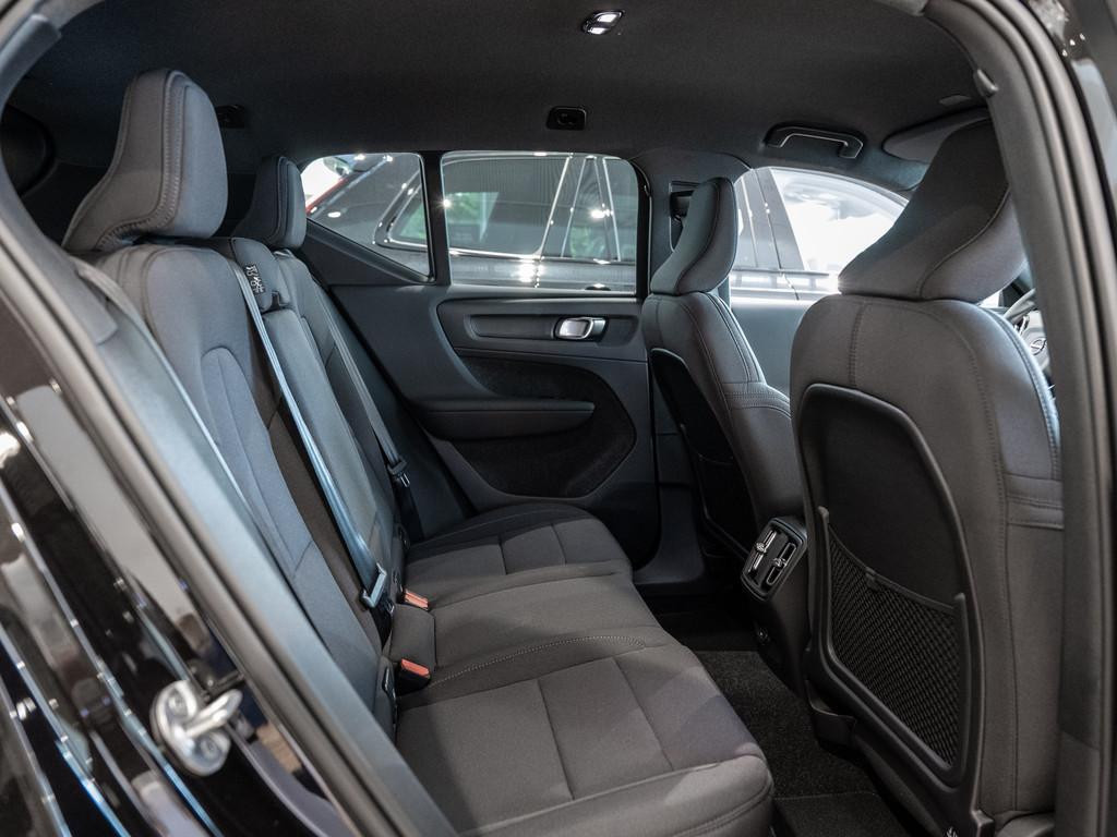 Volvo EX40 Plus Achterwielaandrijving Extended range Single motor