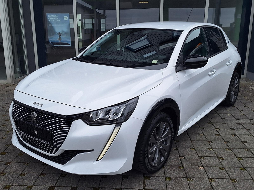Peugeot e-208 Allure Pack