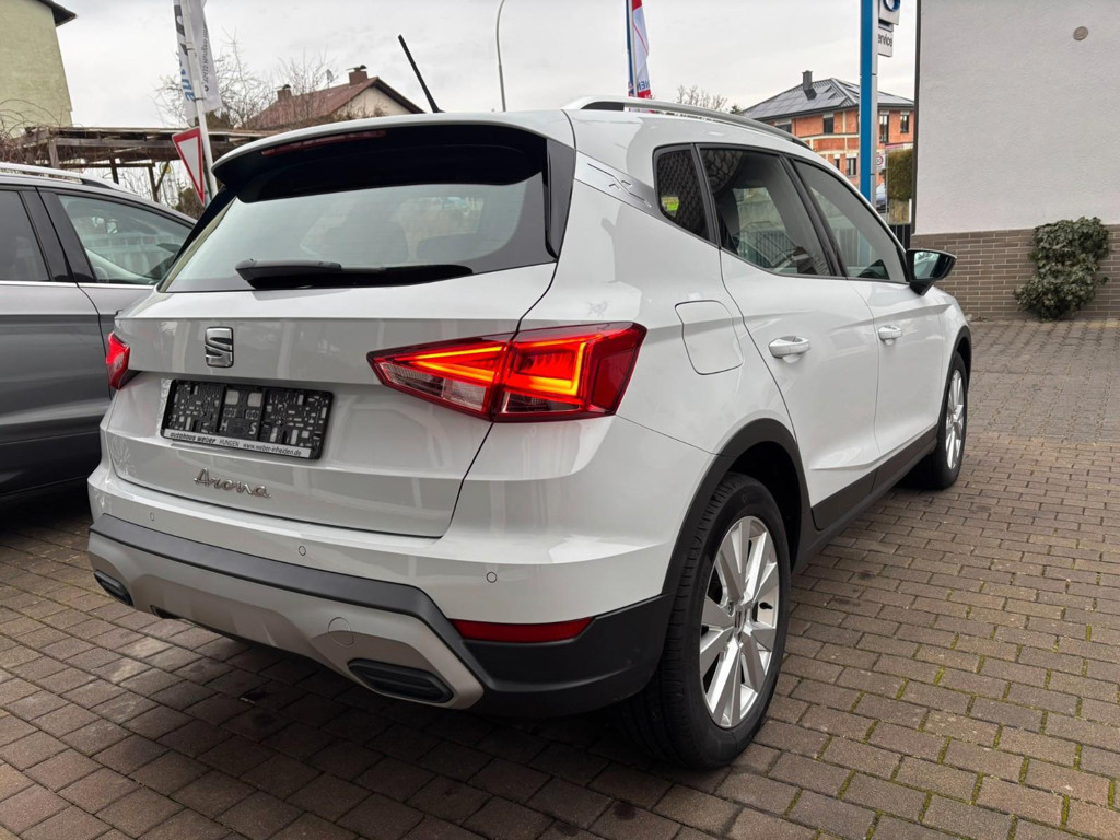 Seat Arona