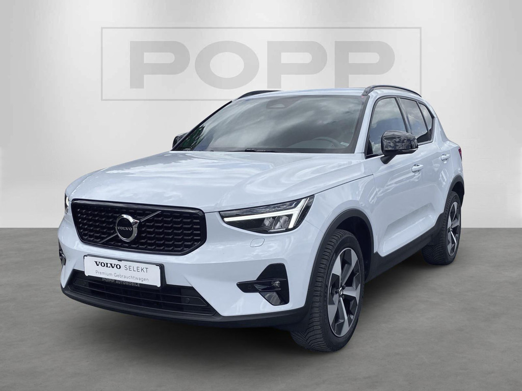 Volvo XC40 Plus Dark
