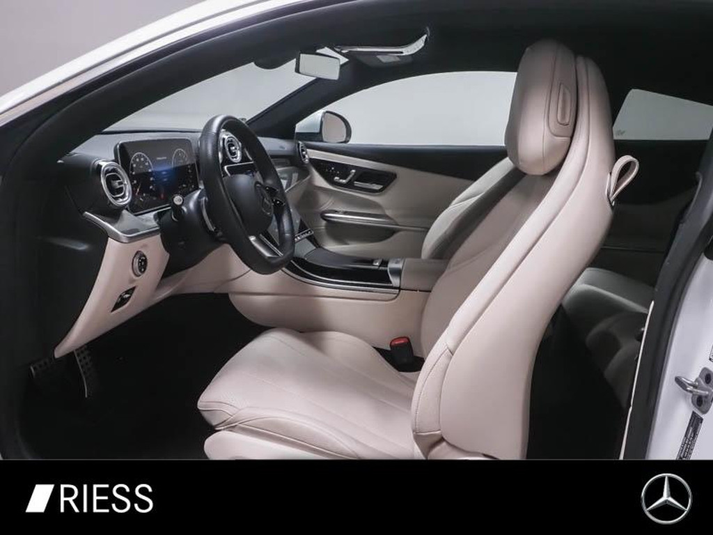 Mercedes-Benz CL CLE 300 e mit EQ Hybrid Technologie AUT DynLicht