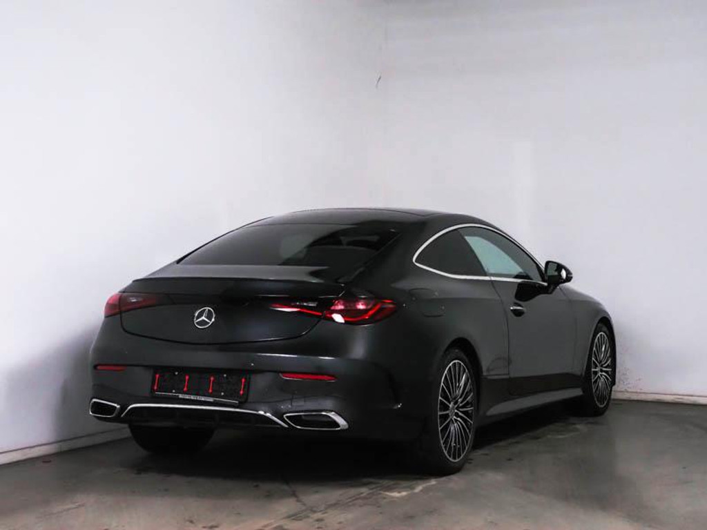 Mercedes-Benz CL CLE 200 AMG Line Coupé