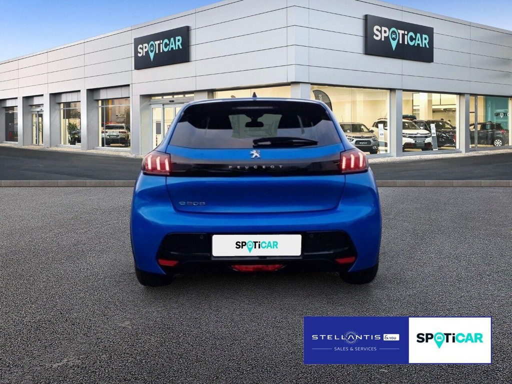 Peugeot e-208