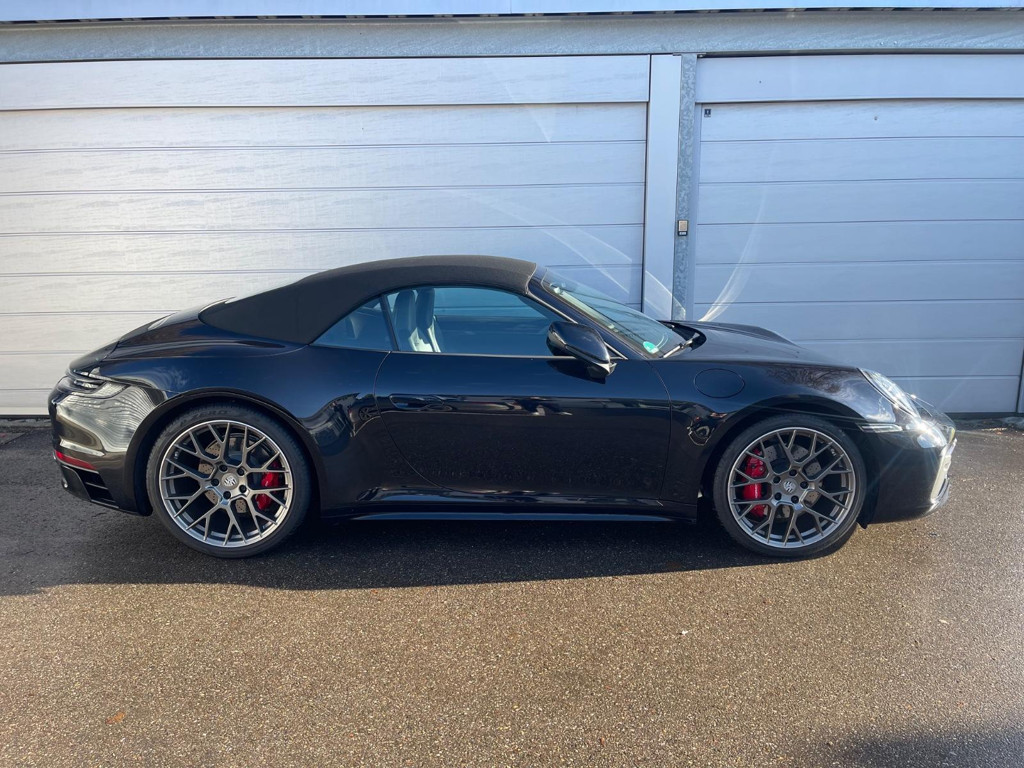 Porsche 992