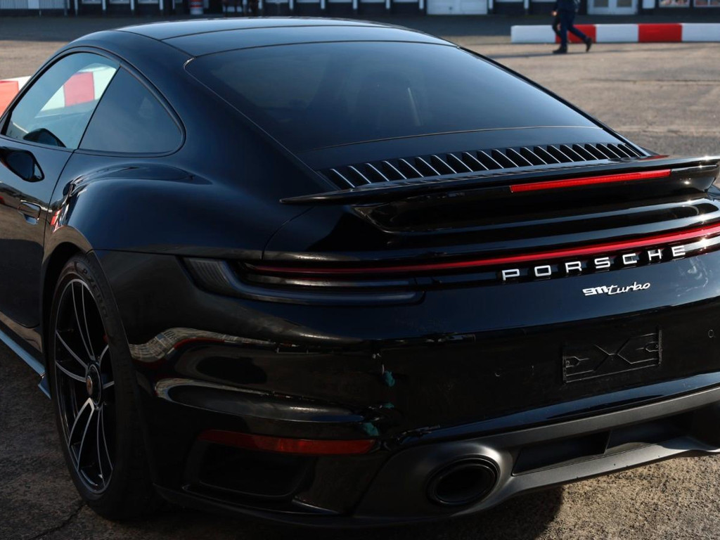 Porsche 992