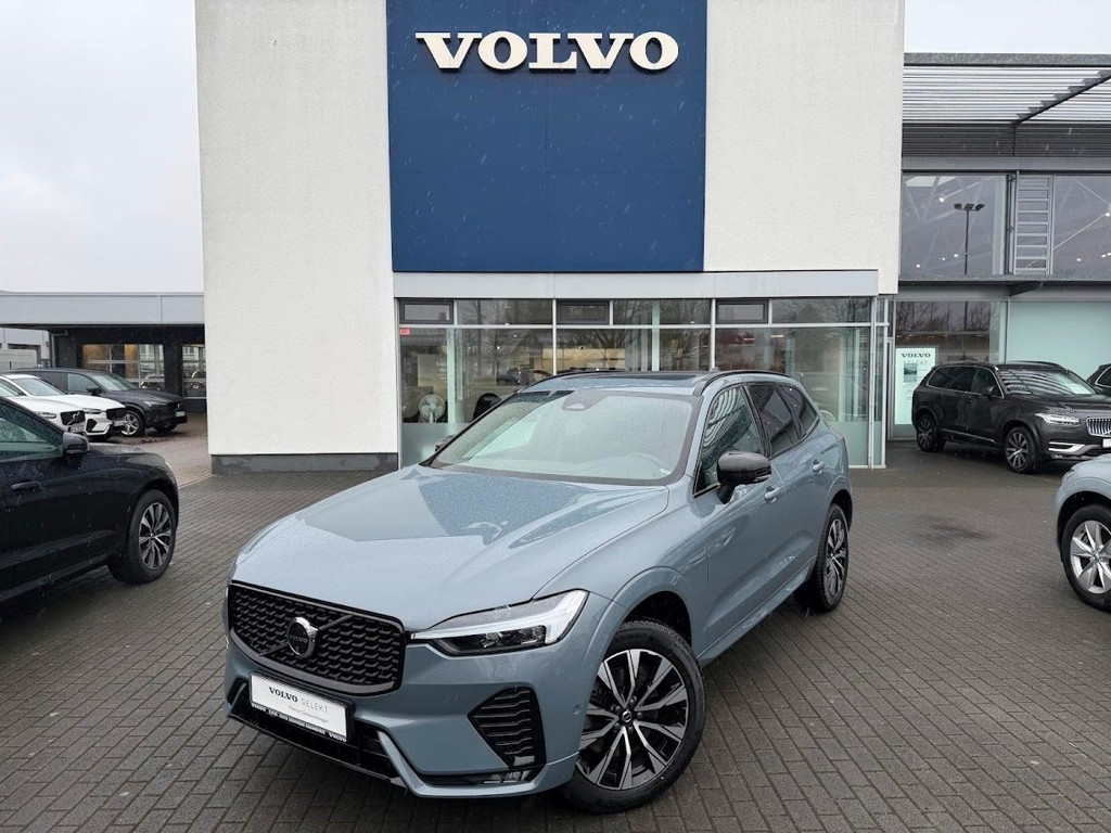 Volvo XC60 Plus Dark