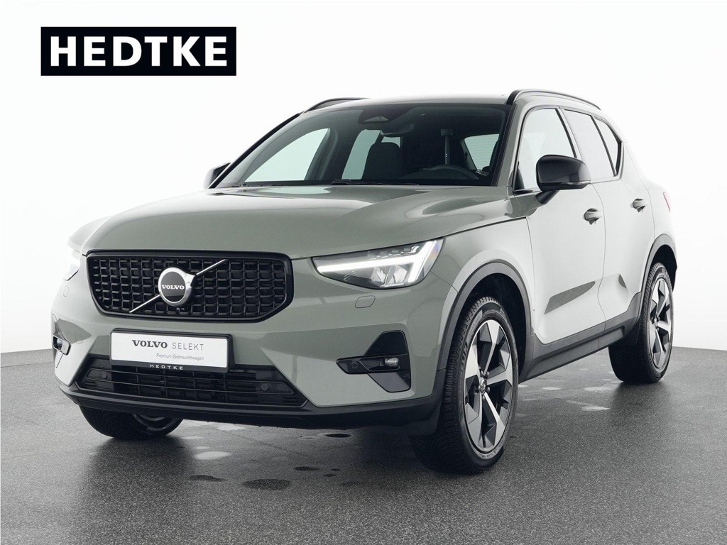 Volvo XC40 Plus Dark