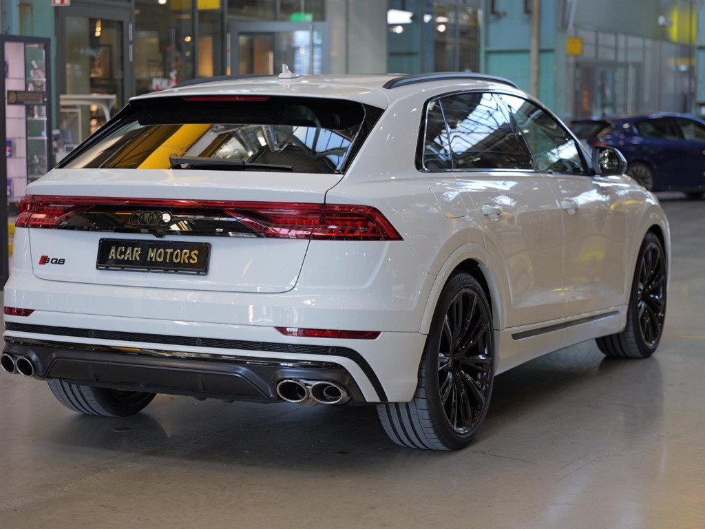 Audi SQ8