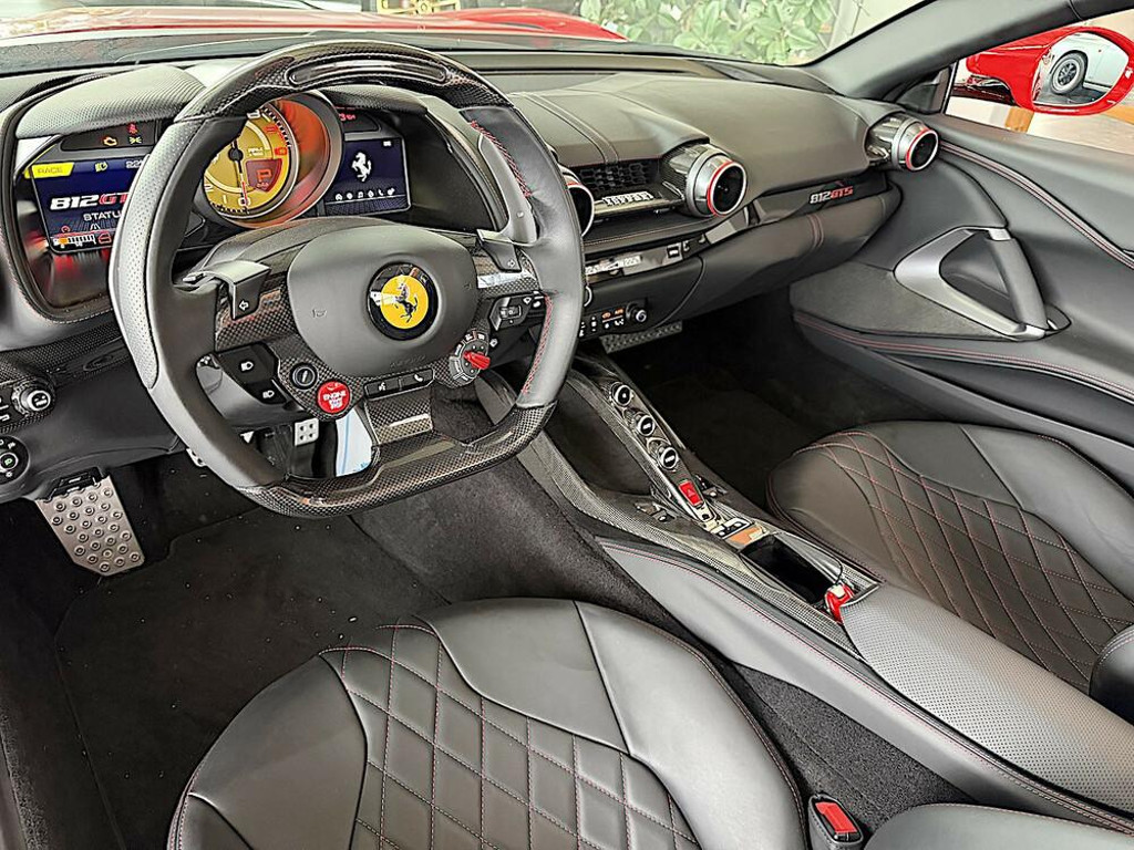Ferrari 812