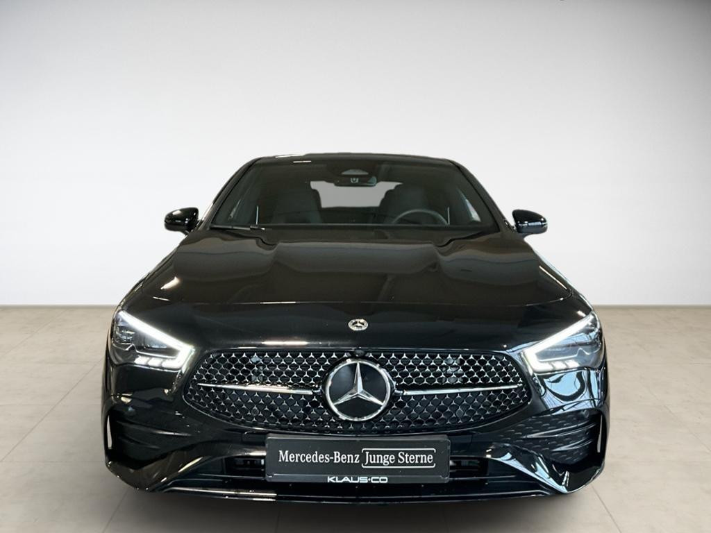 Mercedes-Benz CLA-Klasse CLA 200 AMG Line Coupé