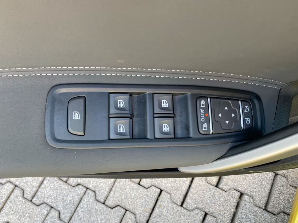 Mercedes-Benz T 180
