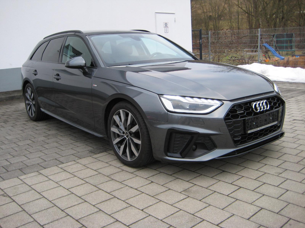 Audi A4 Avant Quattro S-Line 40 TDI