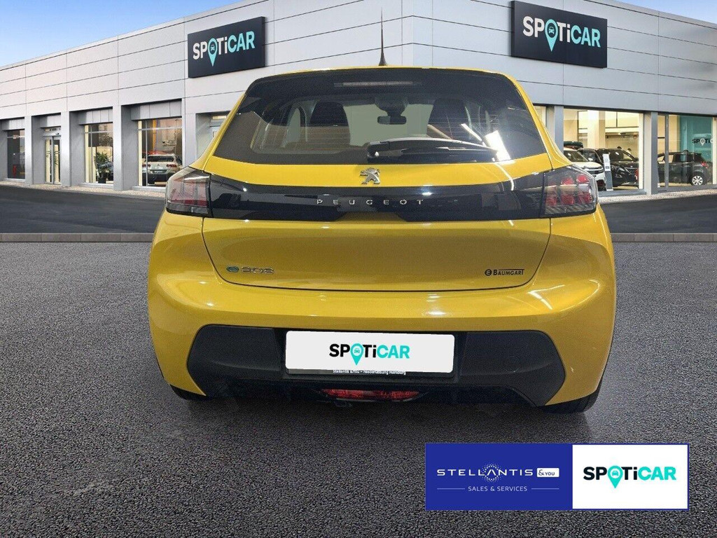 Peugeot e-208