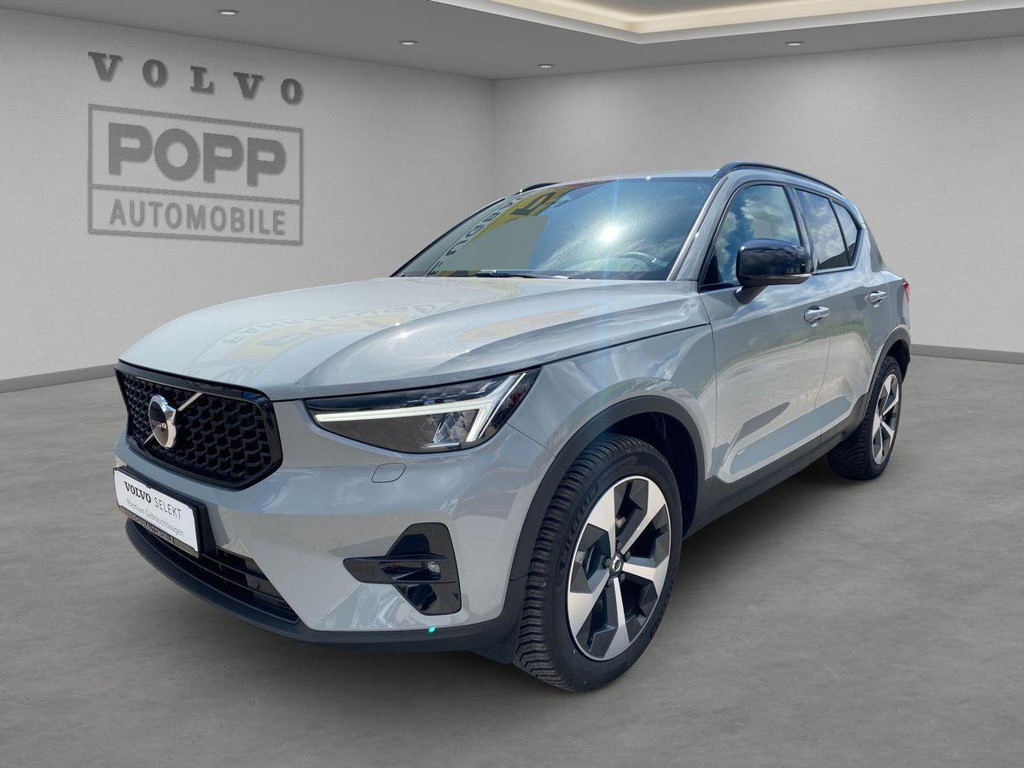 Volvo XC40 Plus Dark