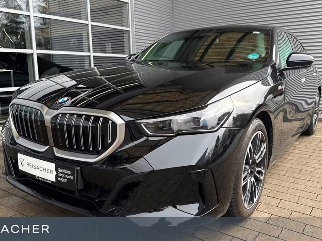 BMW 5 Serie 520 M-Sport Sedan 520i