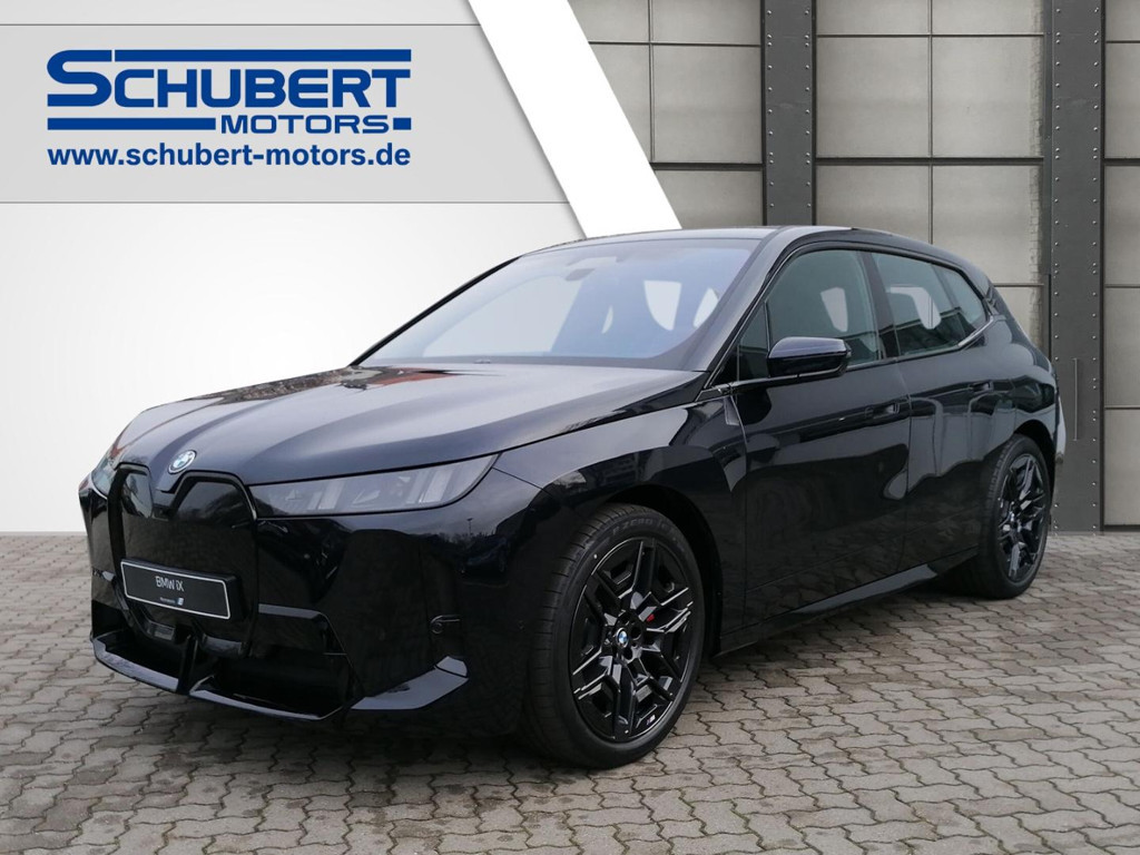BMW iX xDrive