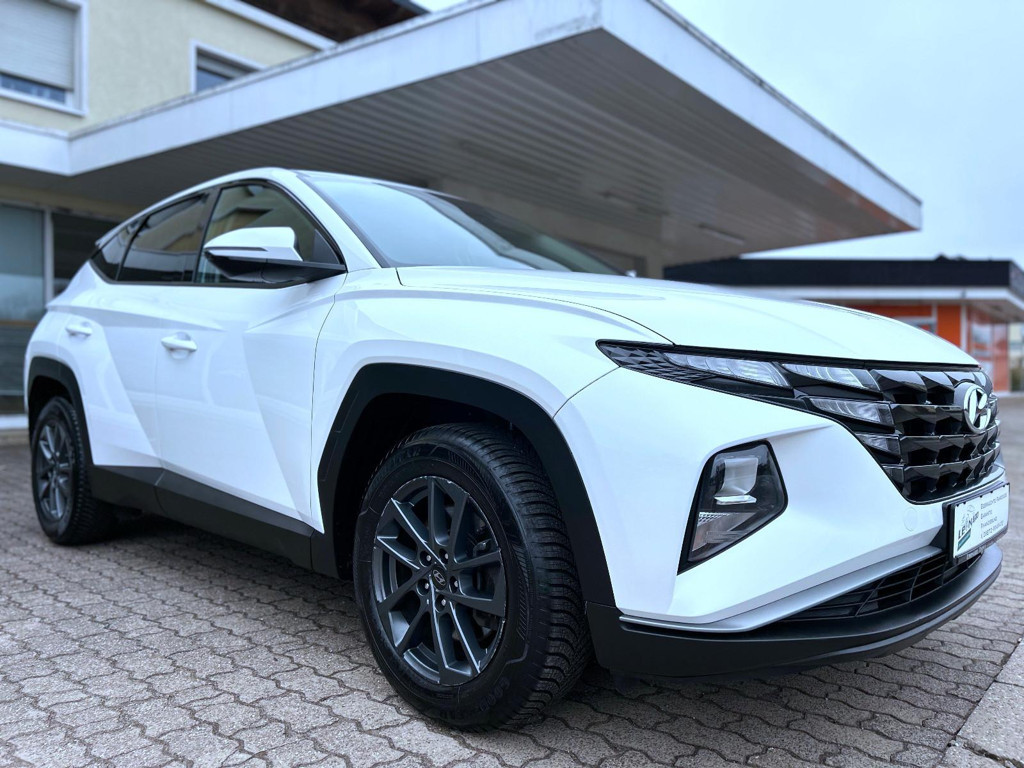 Hyundai Tucson Tucson 1,6 Ltr Klima Kamera Alu Pdc AHK Tüv NEU