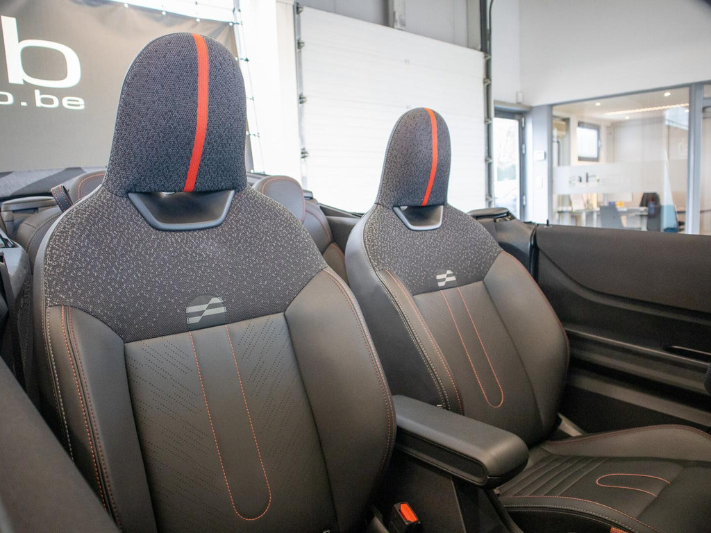 Mini John Cooper Works Cabrio