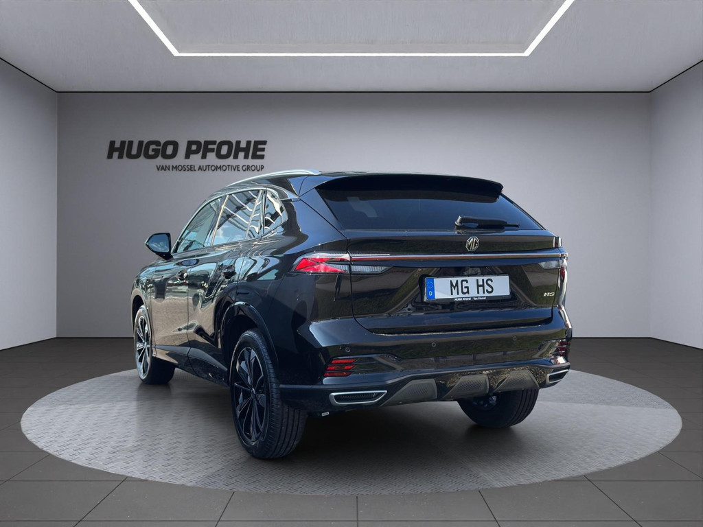 MG HS