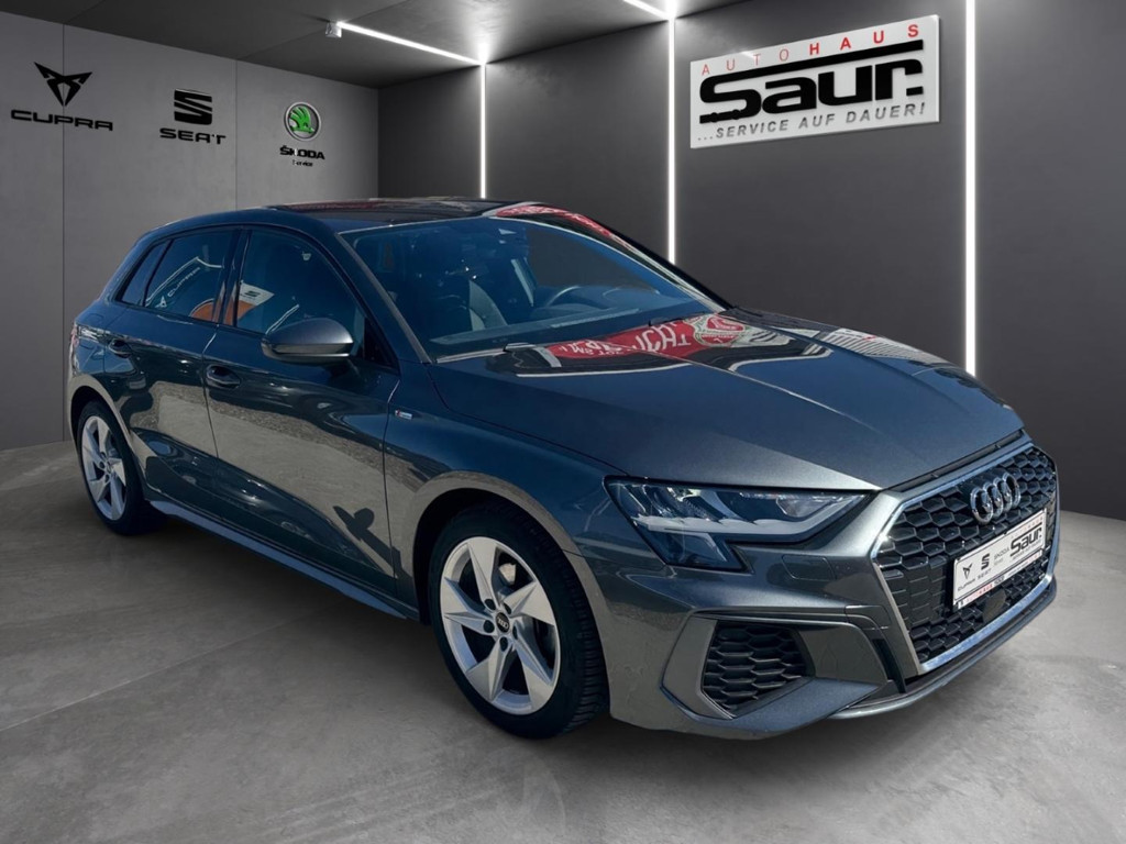 Audi A3 Sportback Sedan S-Line S-Tronic 30 TFSI