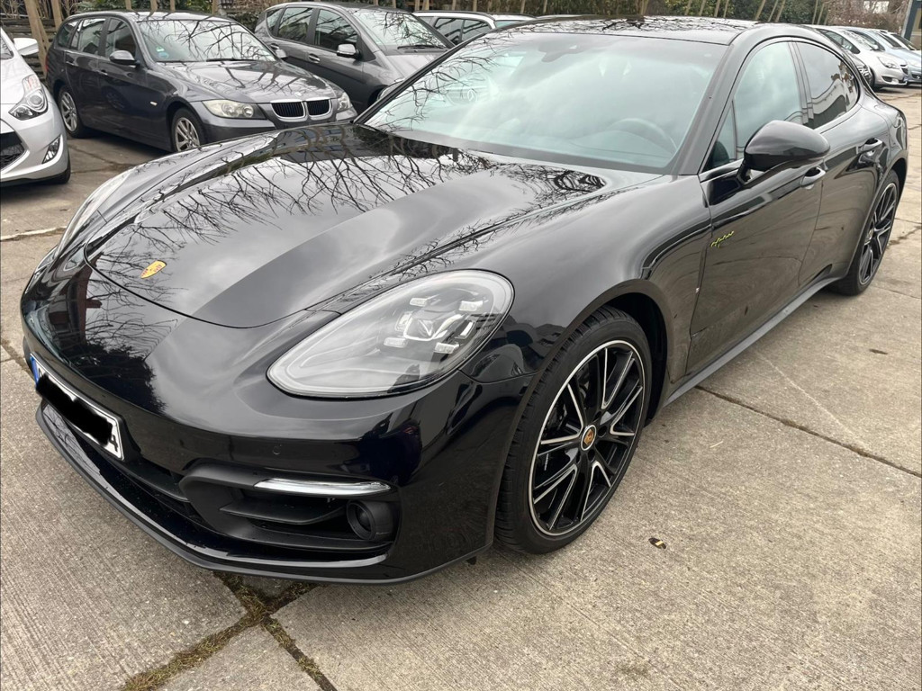 Porsche Panamera E-Hybrid S 4