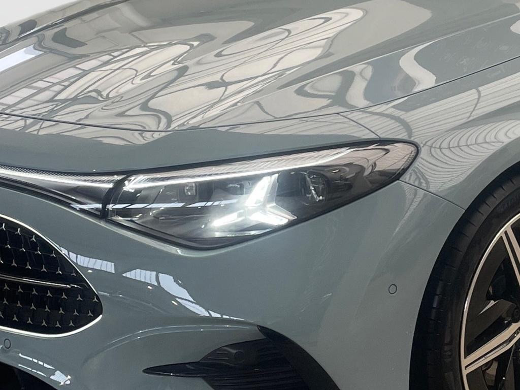 Mercedes-Benz CLA-Klasse CLA 180 AMG Line