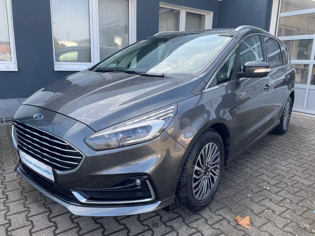 Ford S-Max Titanium