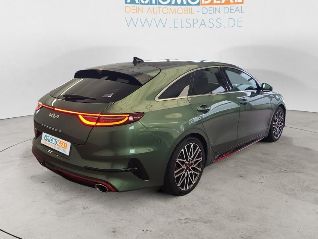 Kia ProCeed