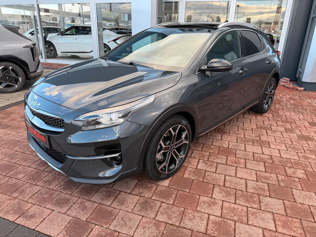 Kia XCeed 1.6 BlackEdition 204PS Leder LED Navi Pano