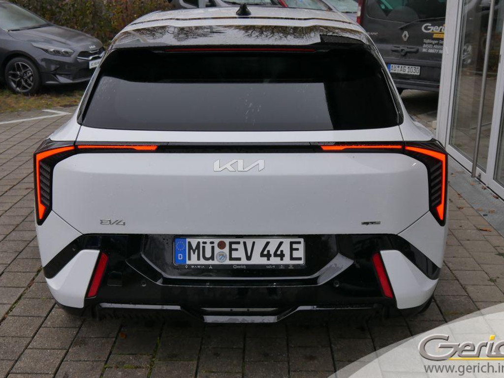 Kia EV4