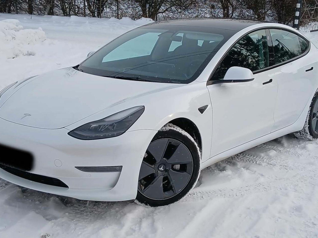 Tesla Model 3 Long Range Dual Motor AWD