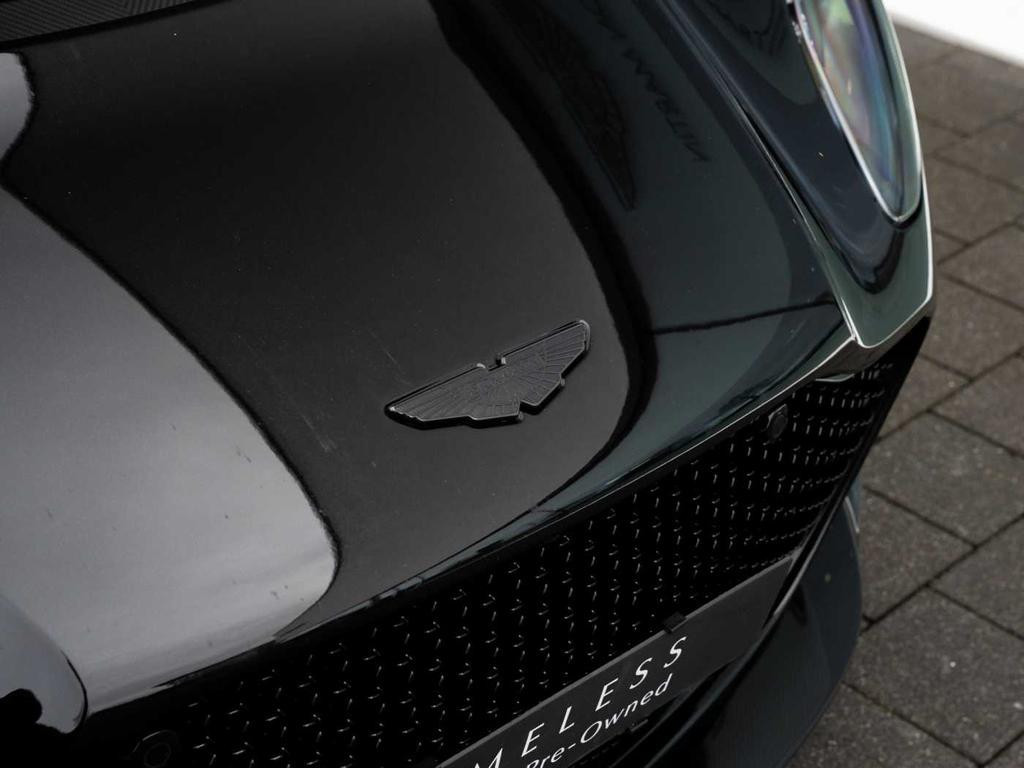 Aston Martin DBS